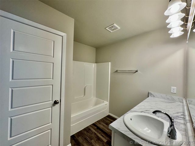 14116 N 74th East Avenue, Collinsville, OK 74021