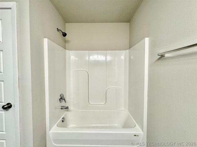 14116 N 74th East Avenue, Collinsville, OK 74021