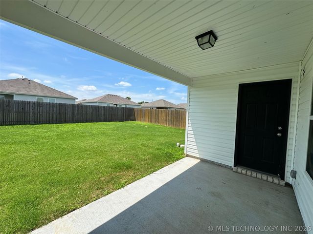 14116 N 74th East Avenue, Collinsville, OK 74021