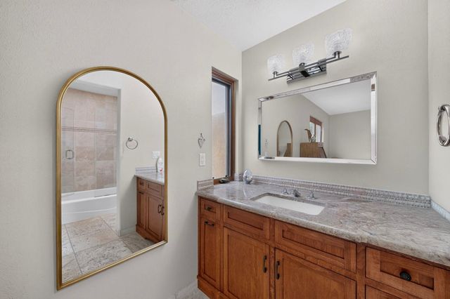 2925 Cutler Avenue NE, Albuquerque, NM 87106