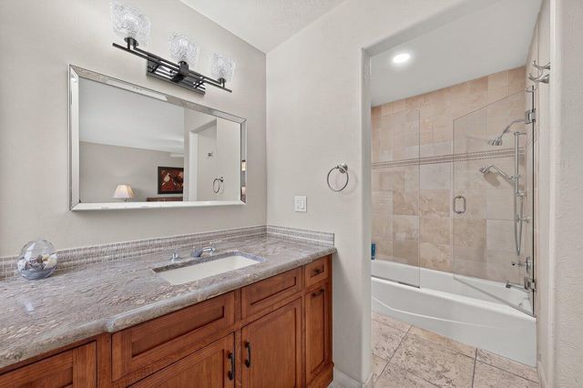 2925 Cutler Avenue NE, Albuquerque, NM 87106