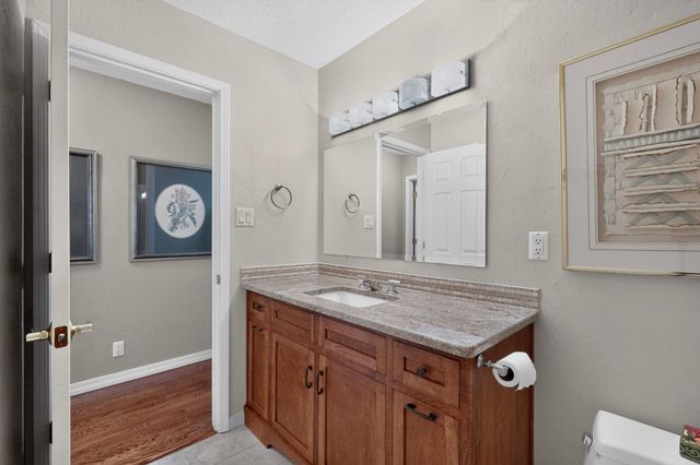 2925 Cutler Avenue NE, Albuquerque, NM 87106
