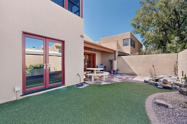 2925 Cutler Avenue NE, Albuquerque, NM 87106