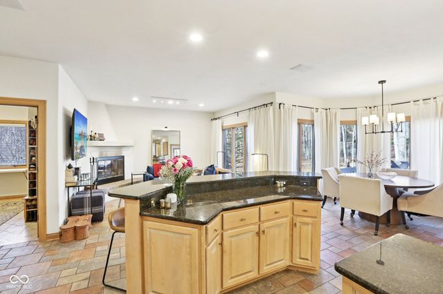 11730 Windpointe Pass, Carmel, IN 46033