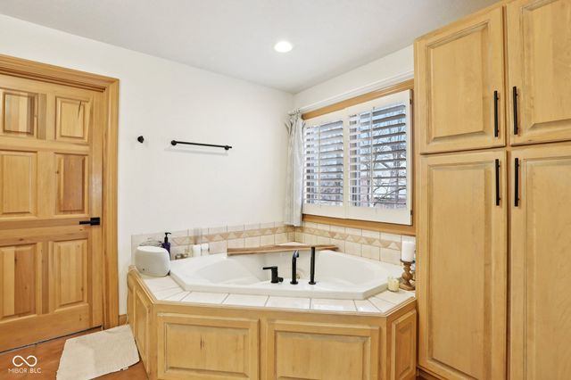 11730 Windpointe Pass, Carmel, IN 46033