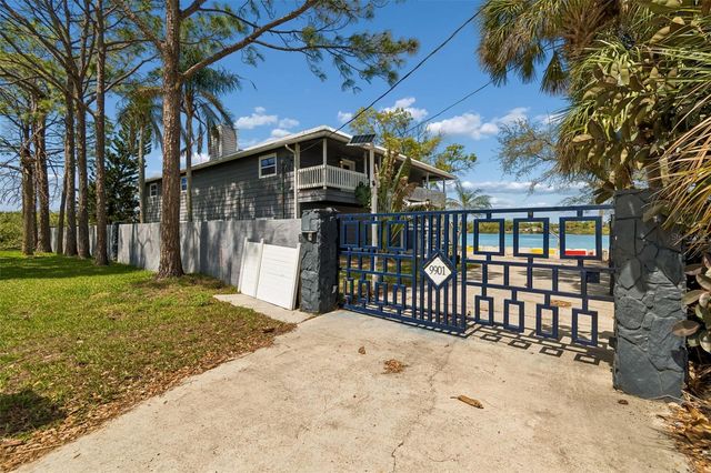 9901 BAY DRIVE, Gibsonton, FL 33534