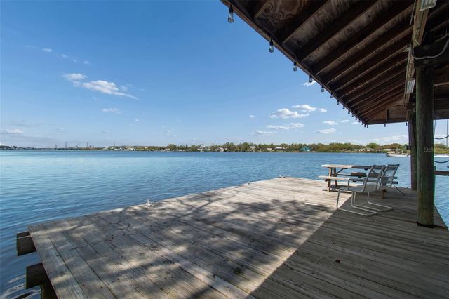 9901 BAY DRIVE, Gibsonton, FL 33534