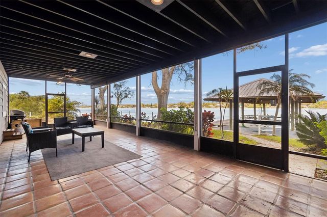 9901 BAY DRIVE, Gibsonton, FL 33534
