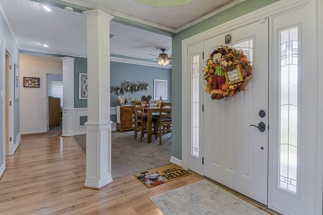 813 Shady Creek Drive, Kennedale, TX 76060