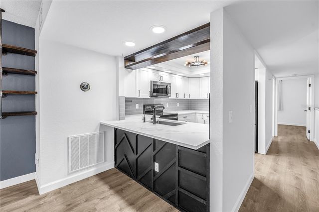 9613 TARA CAY COURT, Seminole, FL 33776