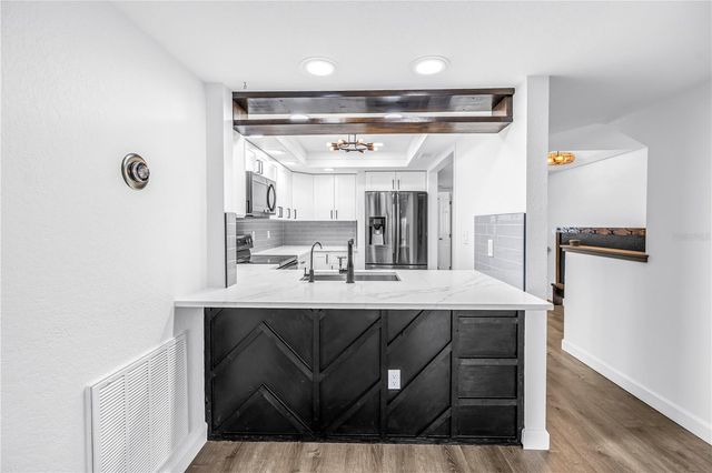 9613 TARA CAY COURT, Seminole, FL 33776