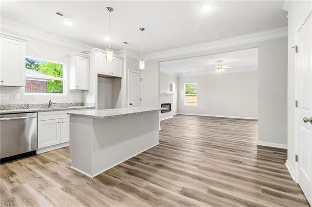 6348 Whittier DR, Norfolk, VA 23513