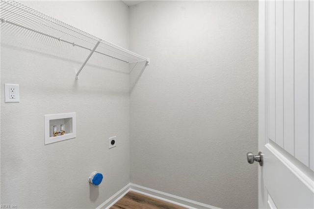 6348 Whittier DR, Norfolk, VA 23513