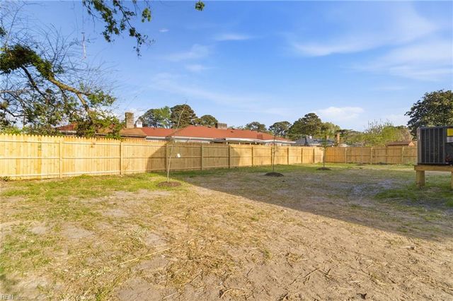 6348 Whittier DR, Norfolk, VA 23513