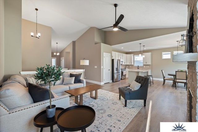 11506 Bearcreek Drive, Papillion, NE 68046