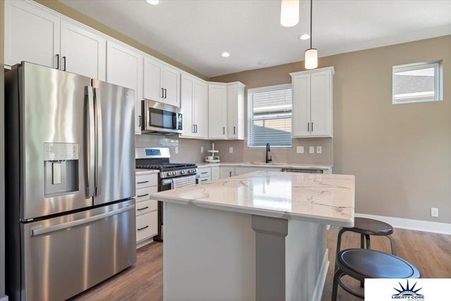 11506 Bearcreek Drive, Papillion, NE 68046