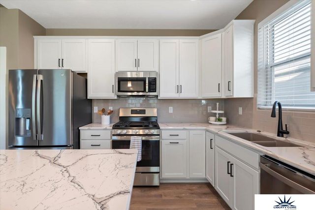 11506 Bearcreek Drive, Papillion, NE 68046