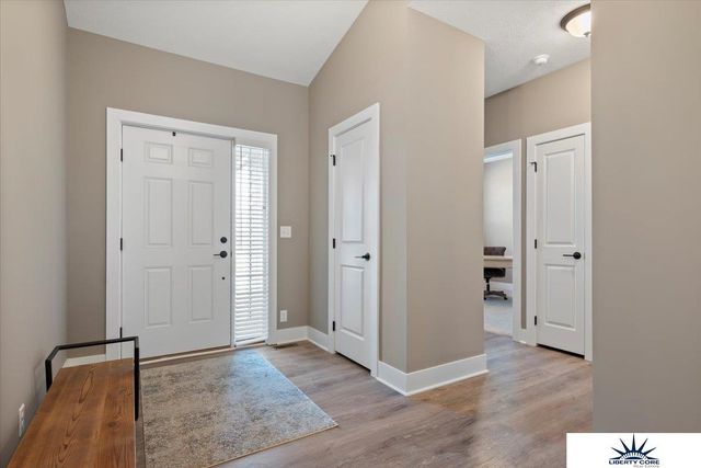 11506 Bearcreek Drive, Papillion, NE 68046