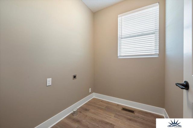 11506 Bearcreek Drive, Papillion, NE 68046