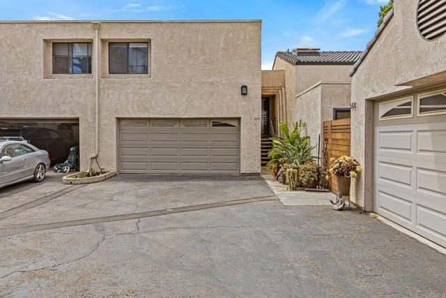 989 Hygeia Avenue, Encinitas, CA 92024