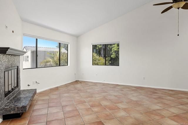 989 Hygeia Avenue, Encinitas, CA 92024