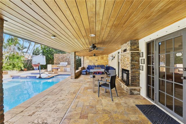 2356 NW 111th Ave, Sunrise, FL 33322