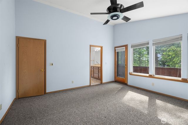 6430 NE Agate Beach Road, Bainbridge Island, WA 98110
