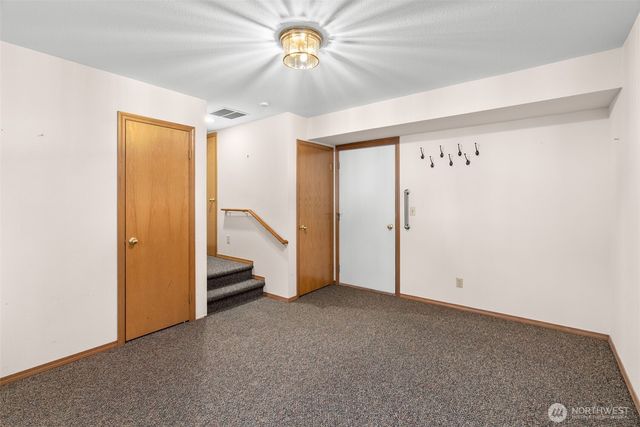 6430 NE Agate Beach Road, Bainbridge Island, WA 98110