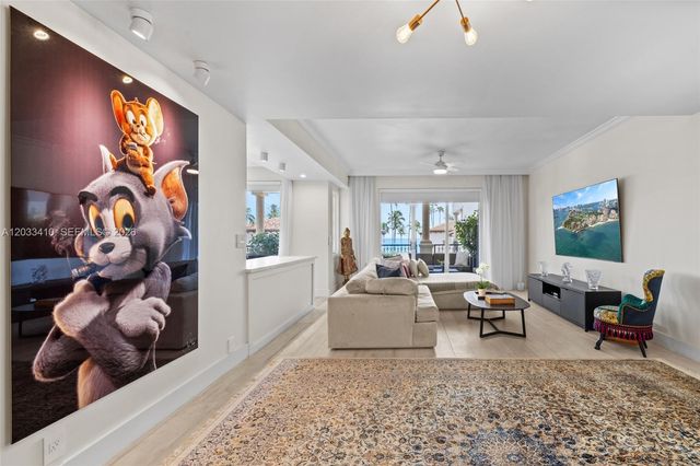 19122 Fisher Island Dr 19122, Miami Beach, FL 33109
