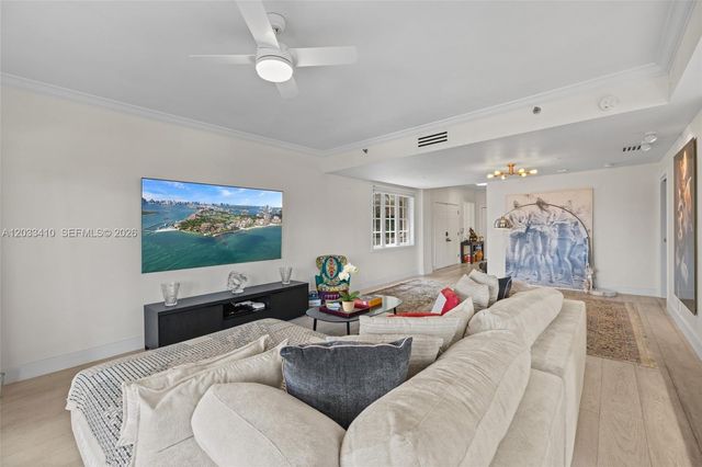 19122 Fisher Island Dr 19122, Miami Beach, FL 33109