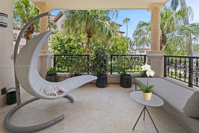 19122 Fisher Island Dr 19122, Miami Beach, FL 33109