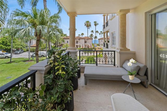 19122 Fisher Island Dr 19122, Miami Beach, FL 33109
