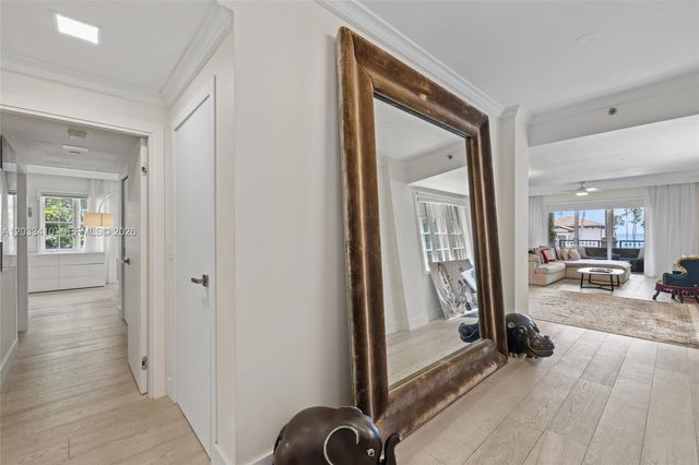19122 Fisher Island Dr 19122, Miami Beach, FL 33109