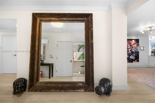 19122 Fisher Island Dr 19122, Miami Beach, FL 33109