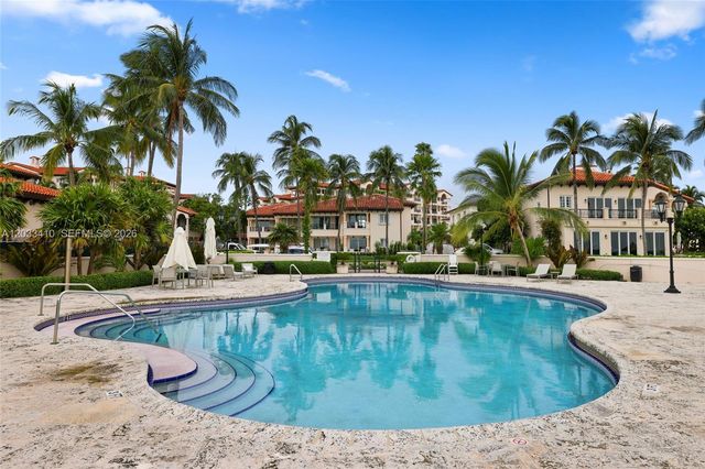 19122 Fisher Island Dr 19122, Miami Beach, FL 33109