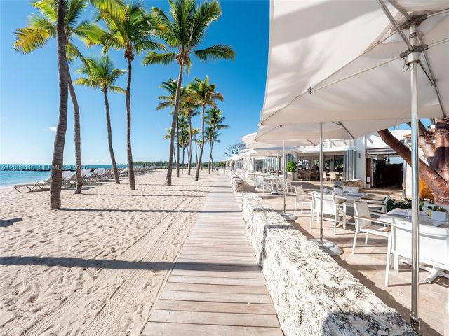 19122 Fisher Island Dr 19122, Miami Beach, FL 33109