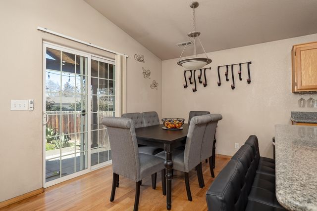 2727 Connell Avenue, Medford, OR 97501