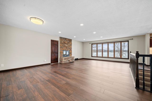 900 E Lake Brophy Road NW, Alexandria, MN 56308