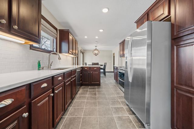 900 E Lake Brophy Road NW, Alexandria, MN 56308