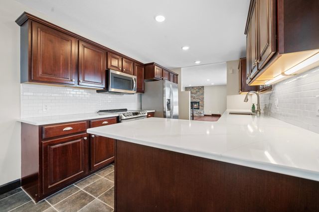 900 E Lake Brophy Road NW, Alexandria, MN 56308