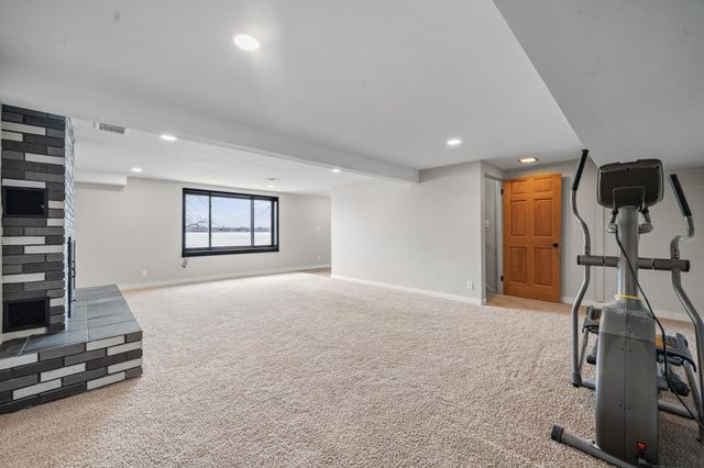 900 E Lake Brophy Road NW, Alexandria, MN 56308