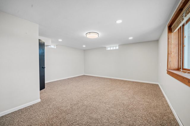 900 E Lake Brophy Road NW, Alexandria, MN 56308