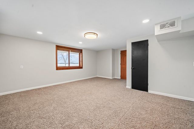 900 E Lake Brophy Road NW, Alexandria, MN 56308