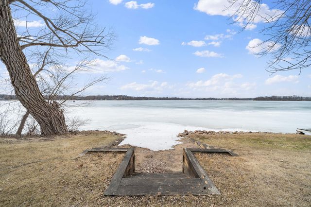 900 E Lake Brophy Road NW, Alexandria, MN 56308