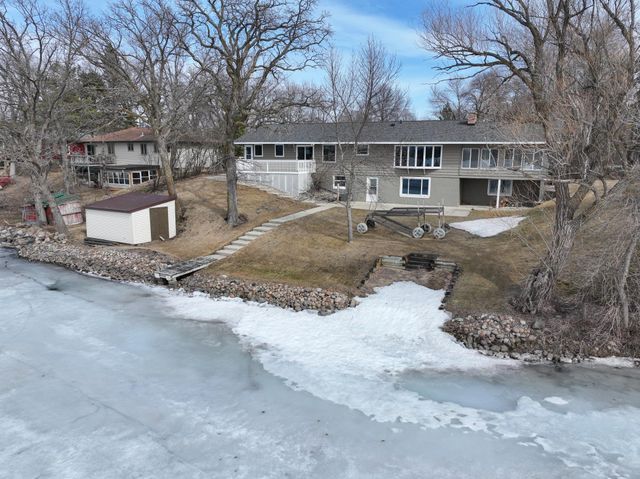 900 E Lake Brophy Road NW, Alexandria, MN 56308