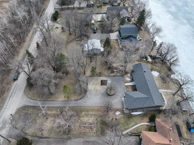 900 E Lake Brophy Road NW, Alexandria, MN 56308