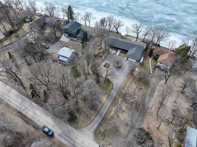 900 E Lake Brophy Road NW, Alexandria, MN 56308