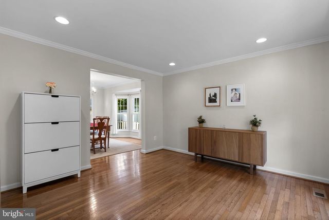 2704 LINDENWOOD DR, Olney, MD 20832