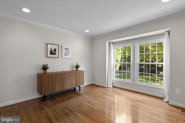 2704 LINDENWOOD DR, Olney, MD 20832