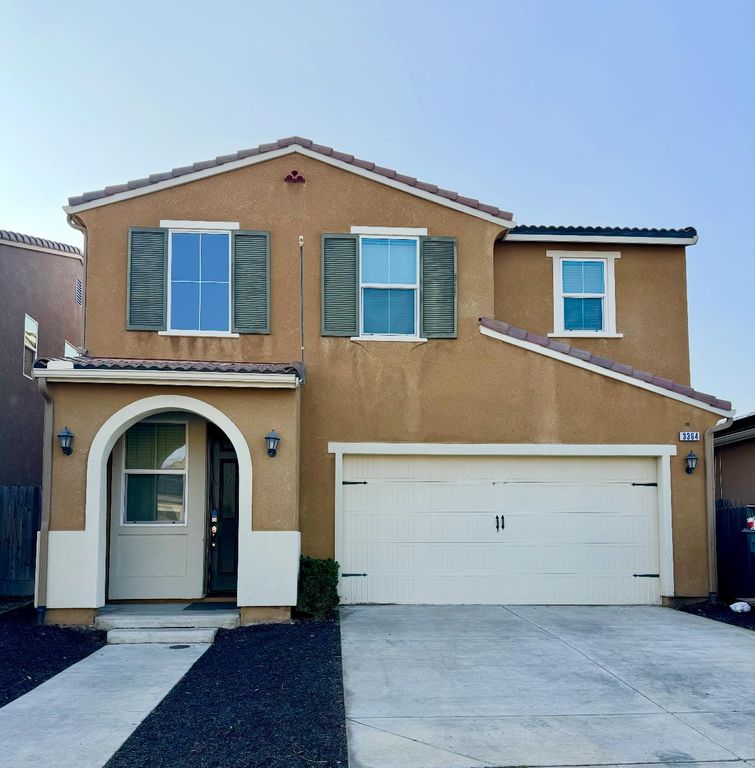 3364 Amanecer Avenue, Clovis, CA 93619